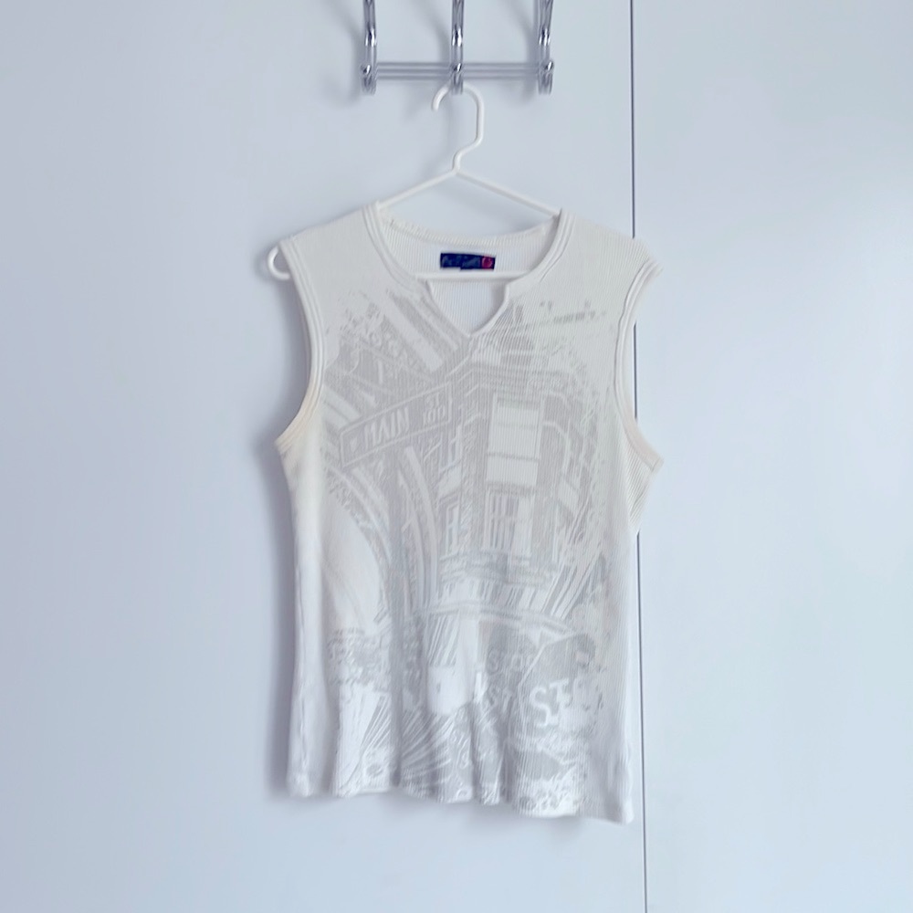 G By Guess Short-sleeve V-Neck